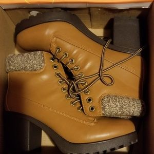 Light tan short heel boot-never been worn